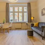 Cityapartment - 53 M², 2 Zimmer, Zentral, Netflix, Kueche, Waschmaschine アパート コットブス