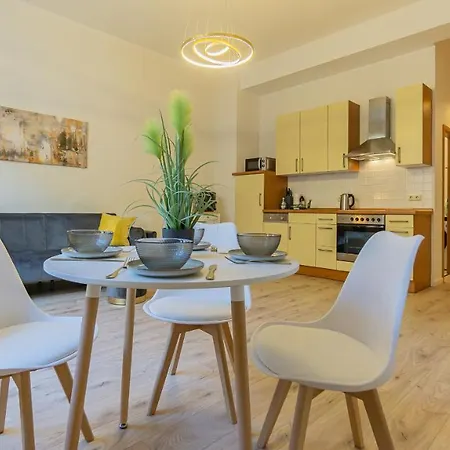 Cityapartment - 53 M², 2 Zimmer, Zentral, Netflix, Kueche, Waschmaschine *