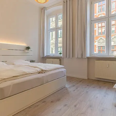 Cityapartment - 53 M², 2 Zimmer, Zentral, Netflix, Küche, Waschmaschine * Cottbus
