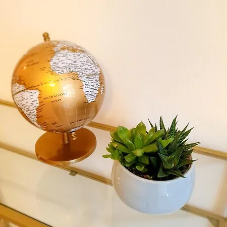 Cityapartment - 53 M², 2 Zimmer, Zentral, Netflix, Küche, Waschmaschine Cottbus