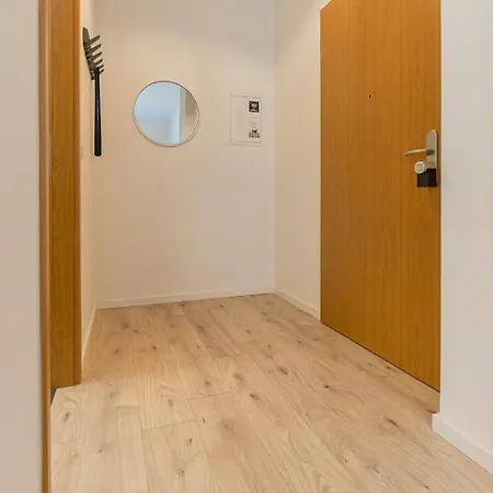 Cityapartment - 53 M², 2 Zimmer, Zentral, Netflix, Kueche, Waschmaschine Apartment *