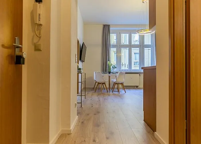 Cityapartment - 53 M², 2 Zimmer, Zentral, Netflix, Kueche, Waschmaschine Appartement Cottbus