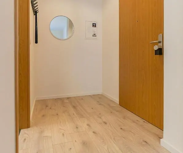 Cityapartment - 53 M², 2 Zimmer, Zentral, Netflix, Kueche, Waschmaschine Apartment *