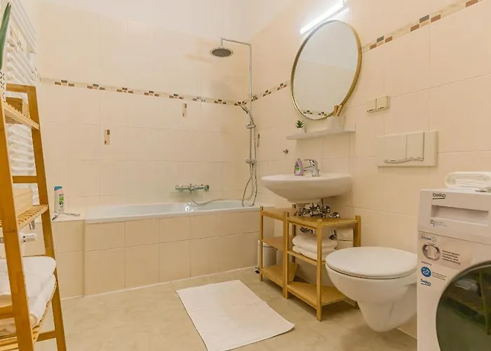 Lejlighed Cityapartment - 53 M², 2 Zimmer, Zentral, Netflix, Kueche, Waschmaschine *